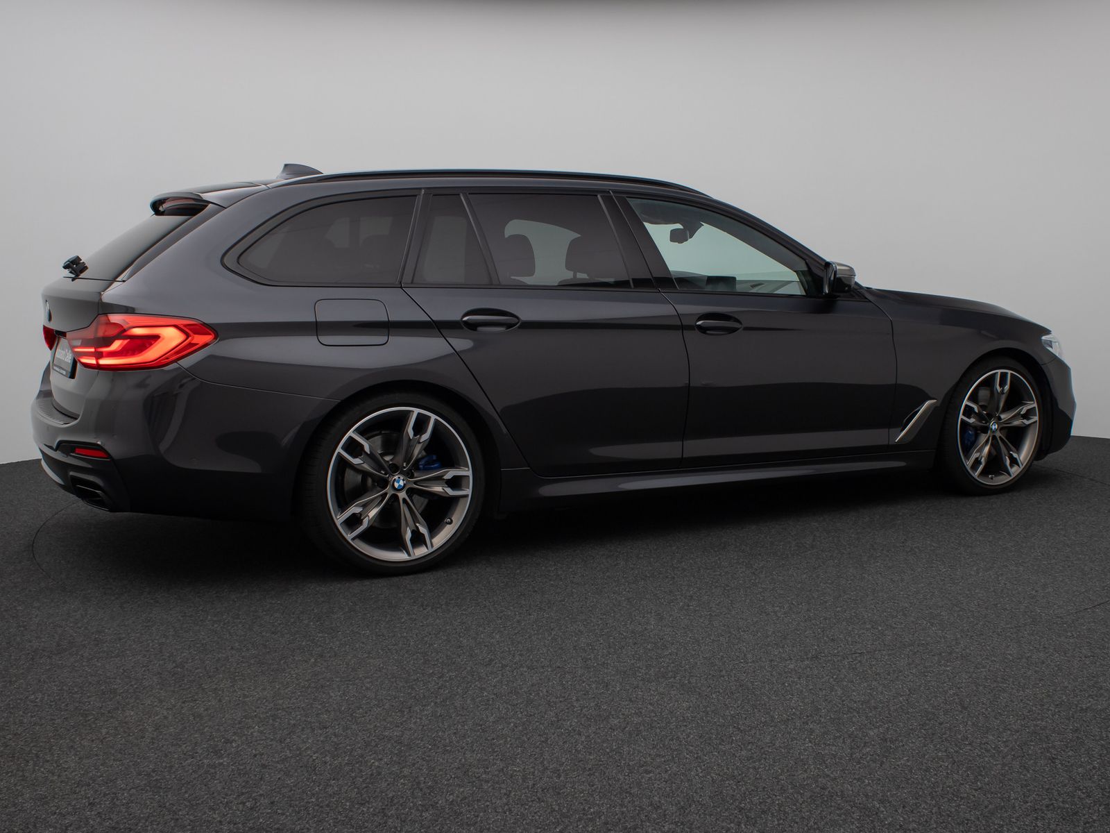 Fahrzeugabbildung BMW M550d xD Laser 360°HUD H/K AHK Komfort 20Zoll