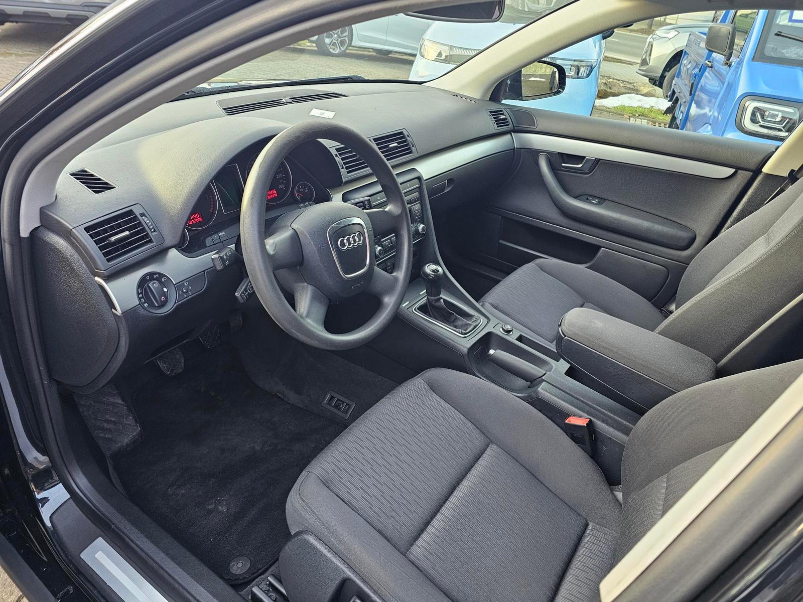 Audi A4 2008 — photo 5