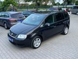 Volkswagen Touran Basis 1.6 - Klima - 7 Sitzer - AHK - gebrauchte Volkswagen Touran aus dem Jahr 2003