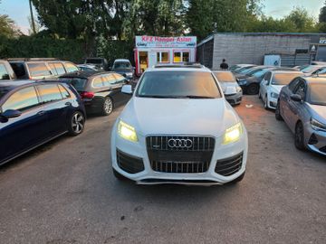Audi Q7 - 3