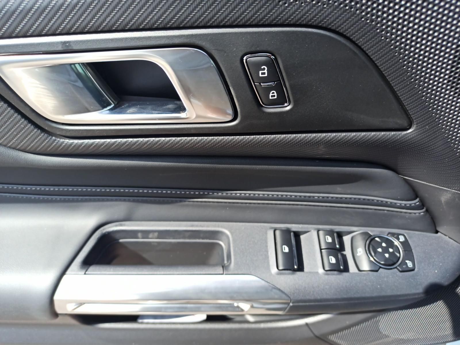 Ford Mustang - Bild 16