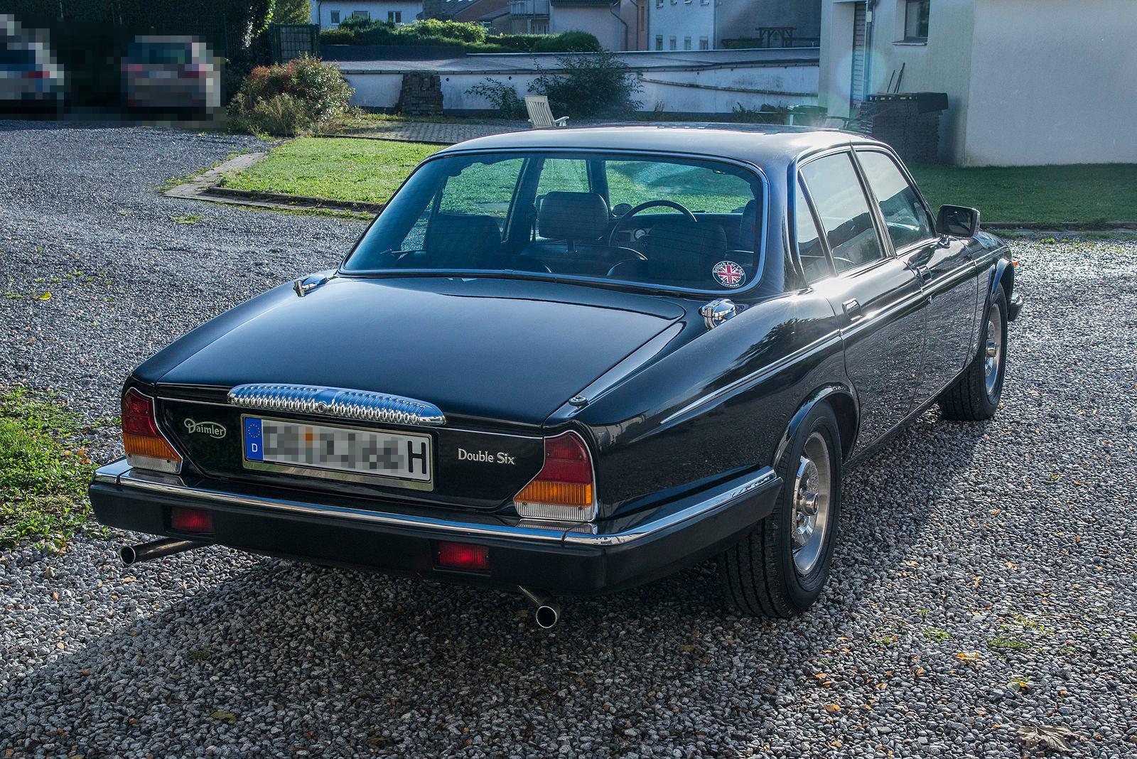 Jaguar XJ12 - Daimler Double Six Serie III