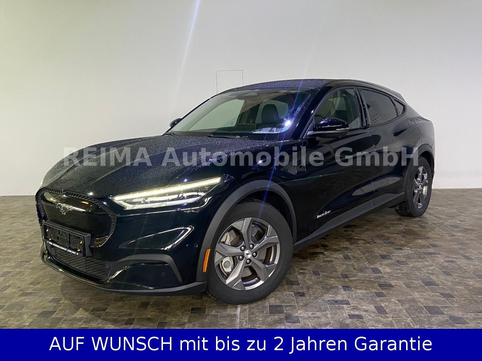 Fahrzeugabbildung Ford Mustang Mach-E, Pano, B&O Sound, ACC