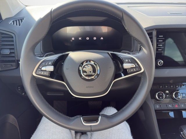 Fahrzeugabbildung SKODA Karoq Selection 1.5 TSI 110 kW *Rückfahrkamera*