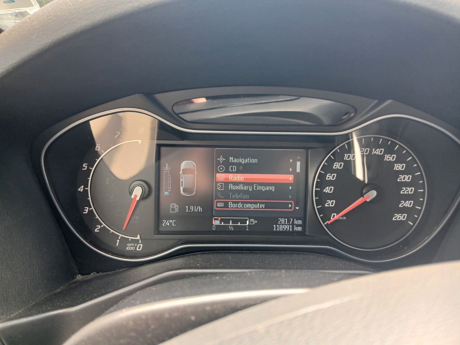 Fahrzeugabbildung Ford Mondeo Turnier Titanium