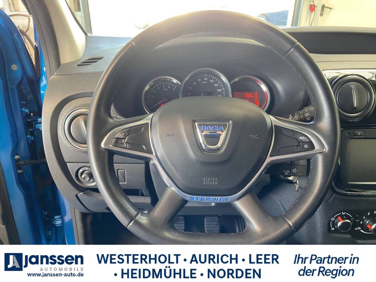 Fahrzeugabbildung Dacia DOKKER Stepway SCe 100