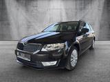 Skoda Octavia Combi Active/KLIMA/PDC/AHK/Bluetooth/TÜV - Skoda Octavia mit Benzin-Antrieb: Active