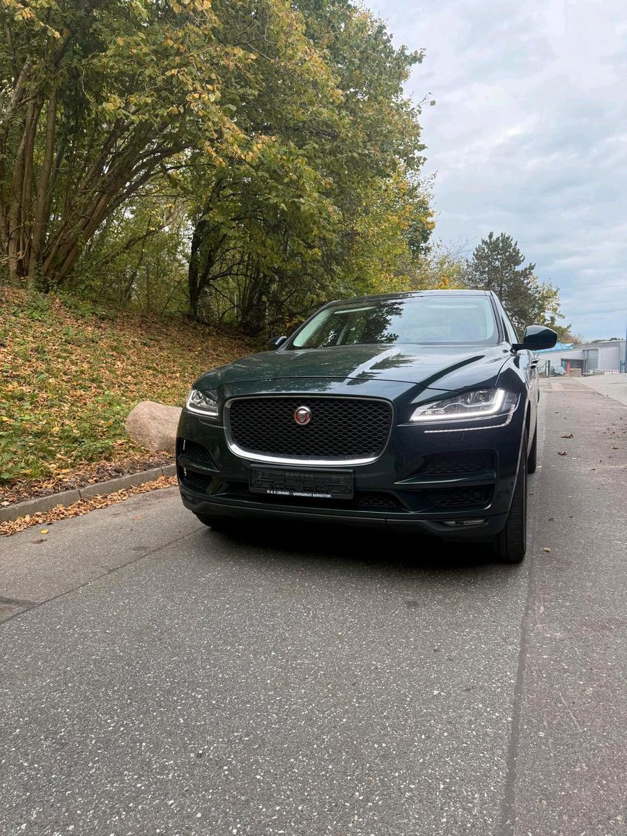 JAGUAR F-Pace