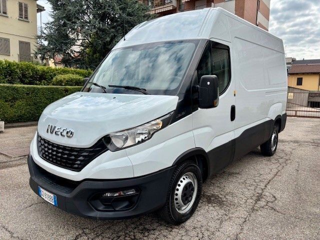 Iveco IVECO DAILY 35 S120 L2 H2