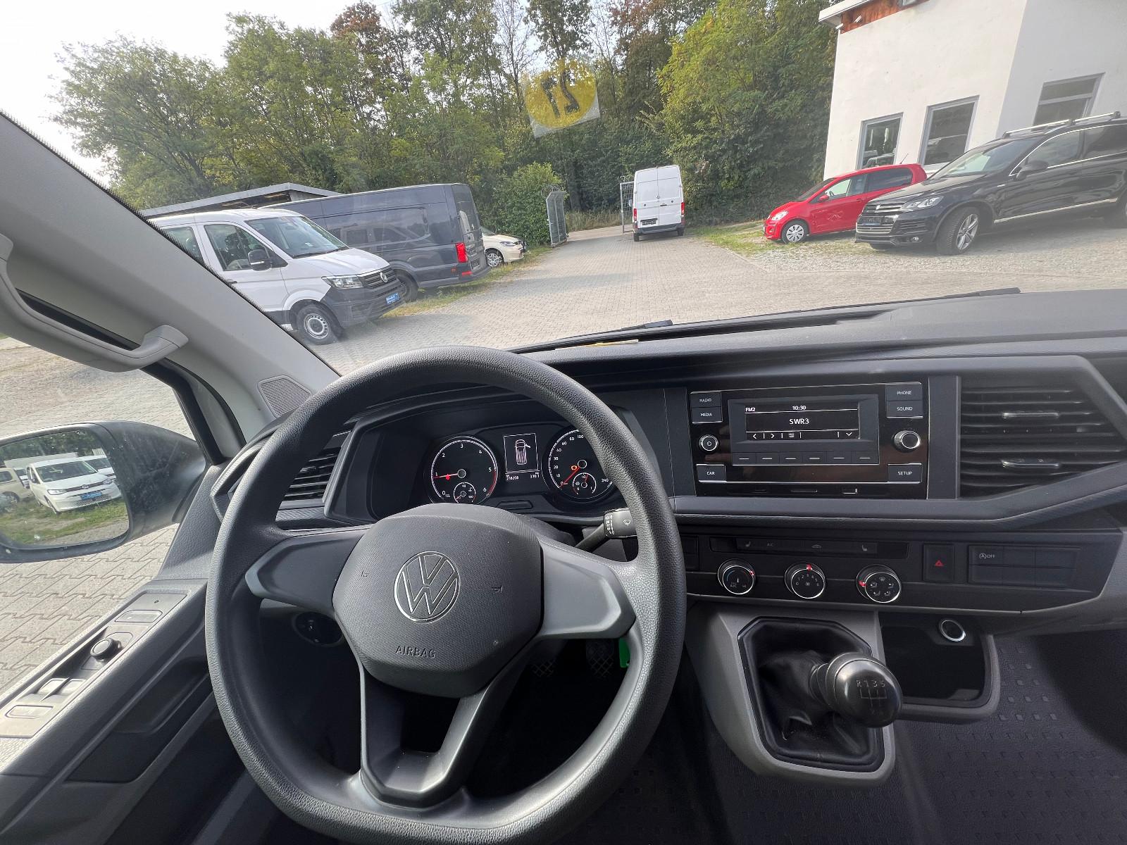 Volkswagen T6.1 Transporter Kasten FWD EcoProfi AHK SHZ PDC