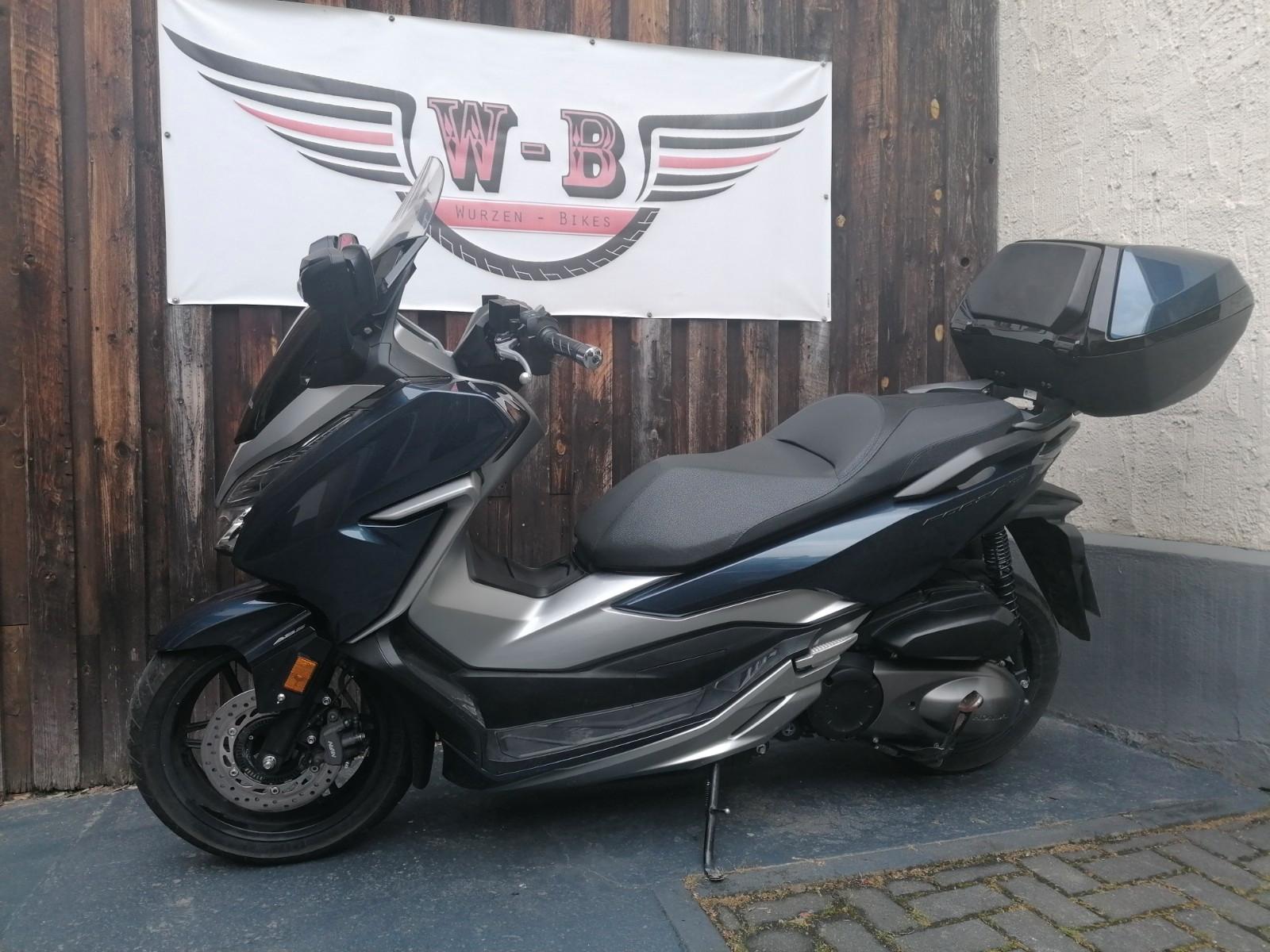 Honda Forza 300