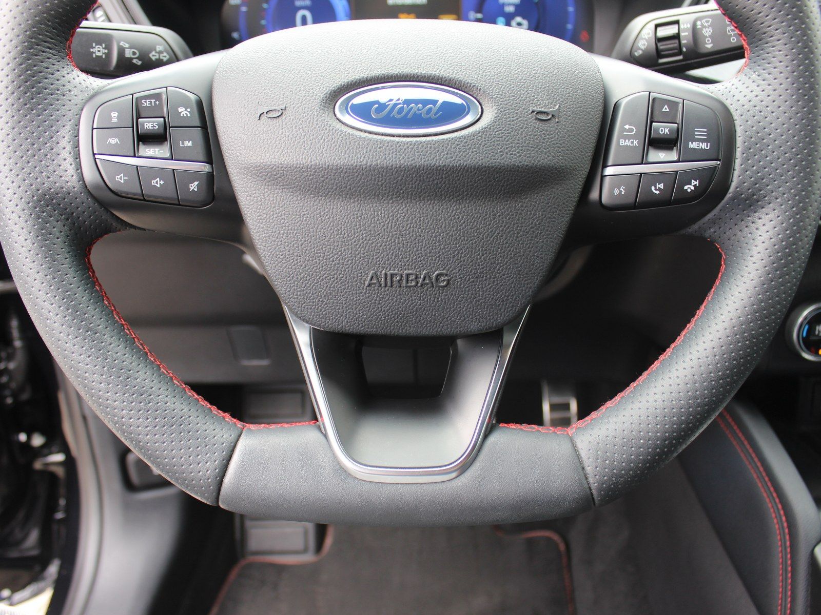 Fahrzeugabbildung Ford Kuga Plug-In Hybrid ST-Line X