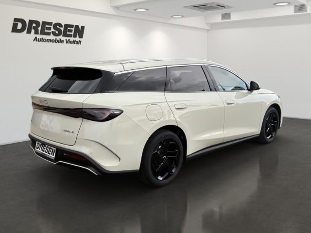 BYD SEAL 6