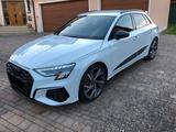 Audi S3 S-tronic quattro Sportback Carbon Style 5J.Ga - Audi S3 mit Benzin-Antrieb: Sportwagen