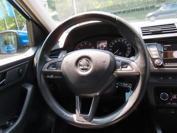 Fotografie 11 des Skoda Fabia Joy 1.2 TSi Klimaautomatik Nebelscheinwerf