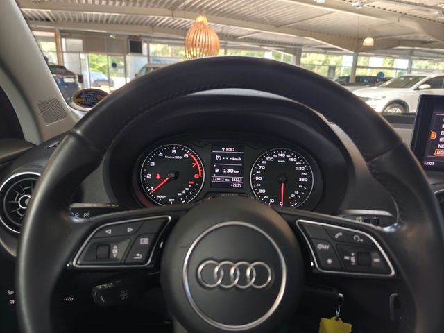 Q2 1.4 TFSI sport *Navi*Tempomat*el.H-Klappe*PDC