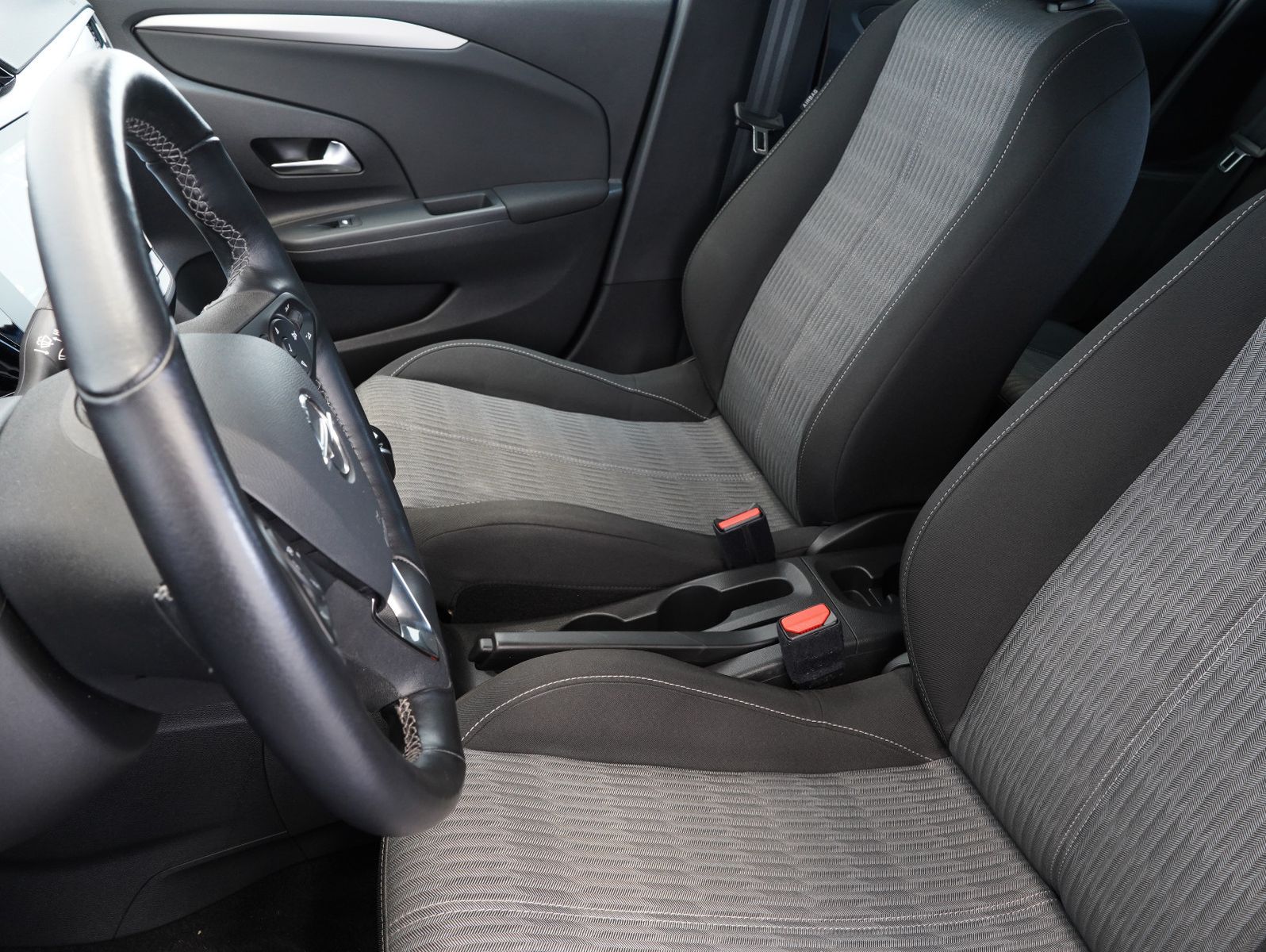Fahrzeugabbildung Opel Corsa F 1.2 Turbo Edition DAB/LED/PDC/KAMERA/SHZ