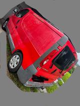 Renault Trafic - rote Renault Trafic