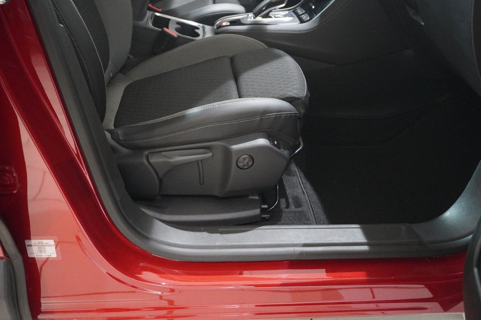 Fahrzeugabbildung Opel Grandland (X) 1.6 ELEGANCE HYBRID NAVI/SH/KAMERA