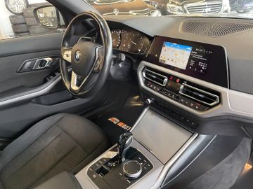 BMW 318d Touring  *1.HAND*19%MWST.*PANO*NOTRUFSYSTEM