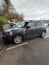 MINI Cooper SE Countryman All4 Aut.Navi - MINI Cooper SE Countryman mit Schiebedach