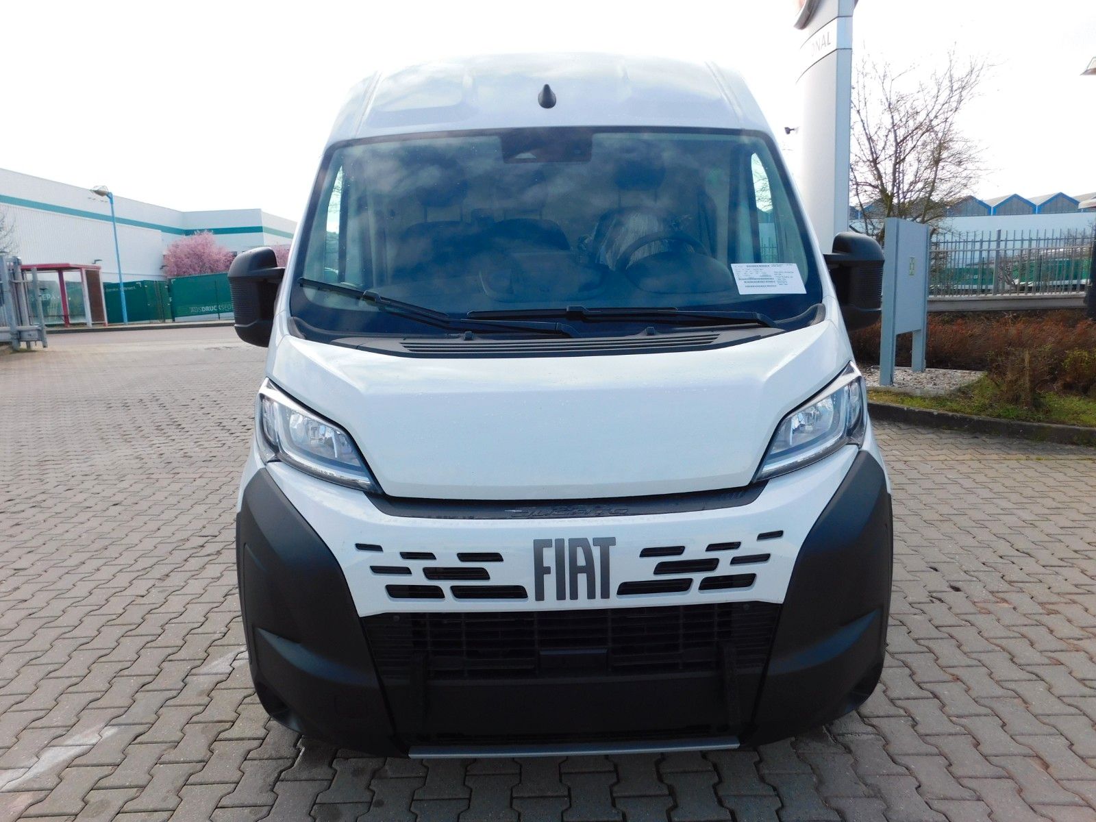 Fahrzeugabbildung Fiat Ducato Kasten L3H2 10`Navi/CarPlay/Android Auto