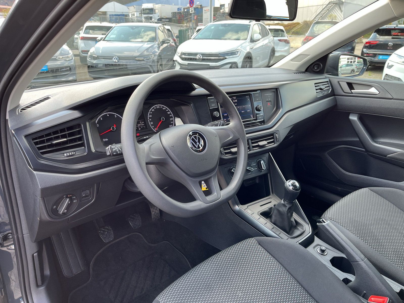 Fahrzeugabbildung Volkswagen Polo 1.0 MPI Trendline KLIMA DAB+