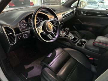Porsche Cayenne - 9