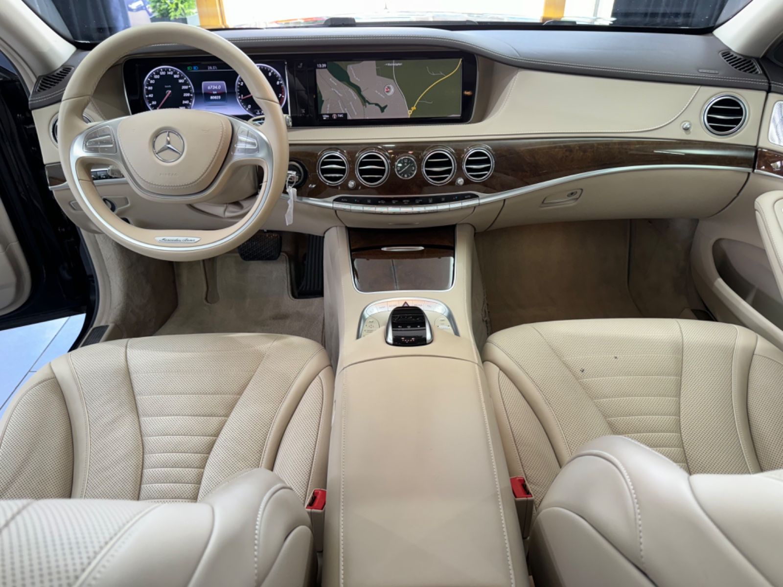 Fahrzeugabbildung Mercedes-Benz S 500 4Matic*HEAD-UP*360 KAMERA*BURMESTER*1.HAND