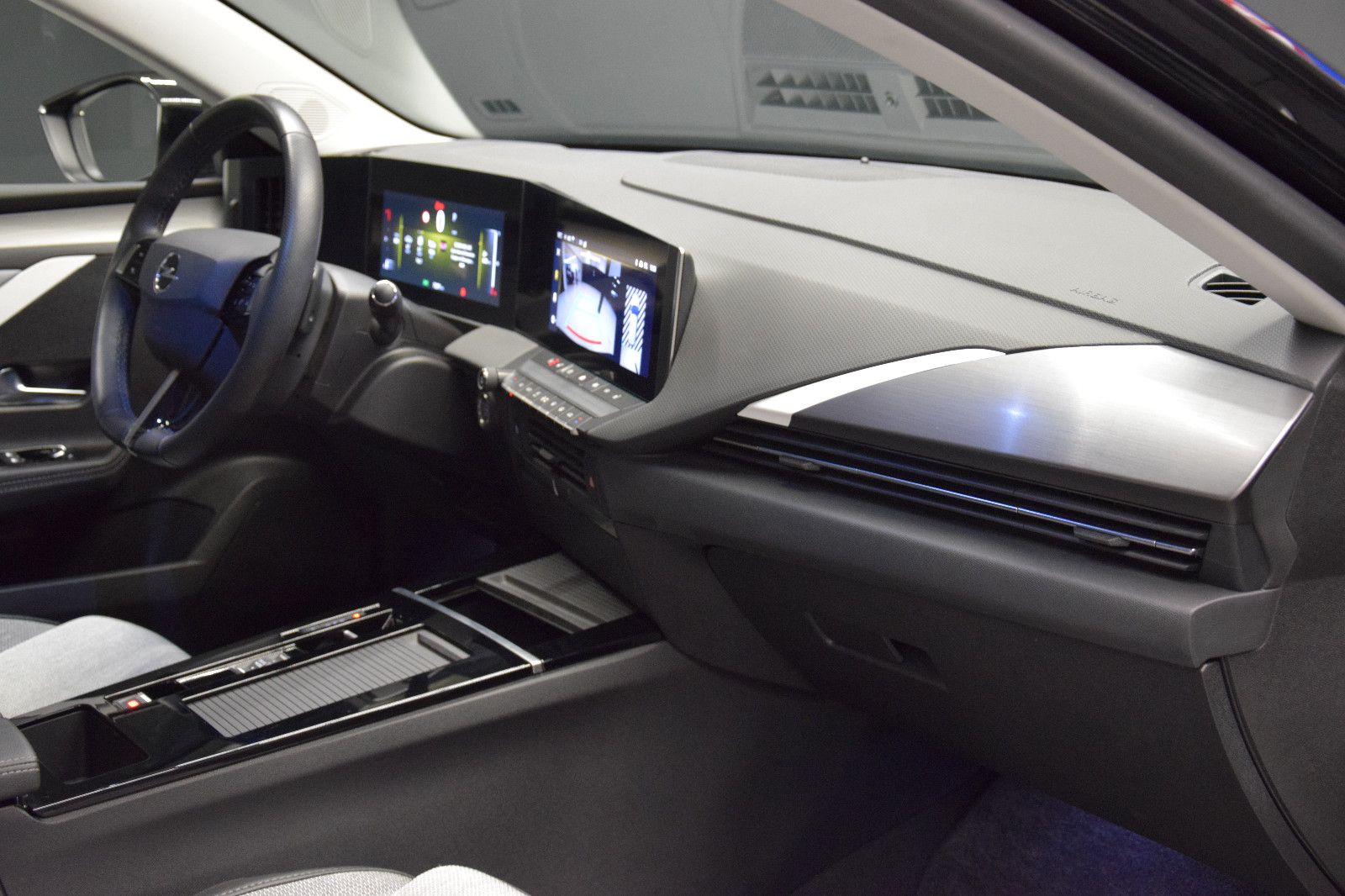 Fahrzeugabbildung Opel Astra L Sports Tourer Elegance Kamera NAV Ambien