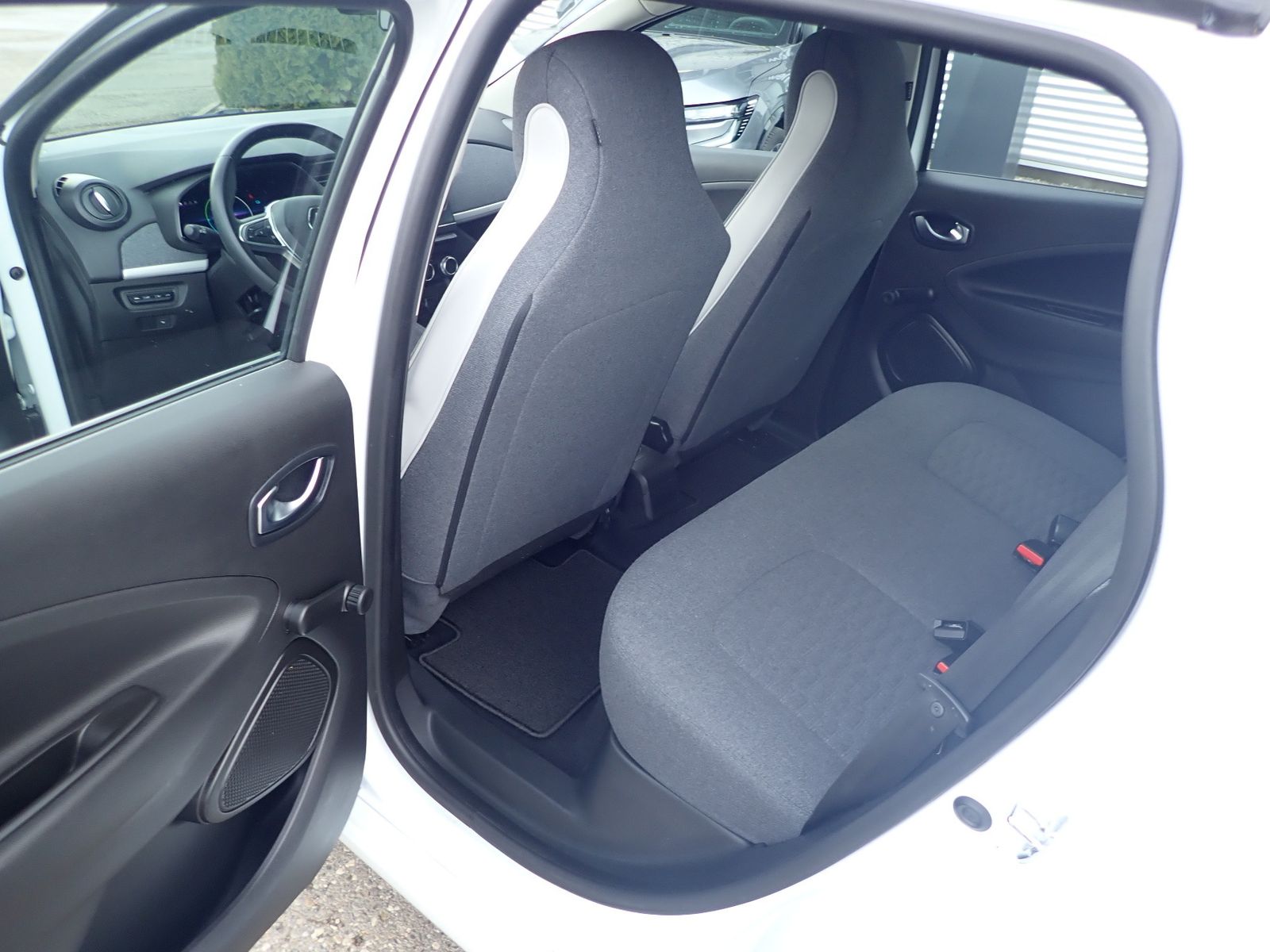 Fahrzeugabbildung Renault ZOE Evolution EV50 110PS