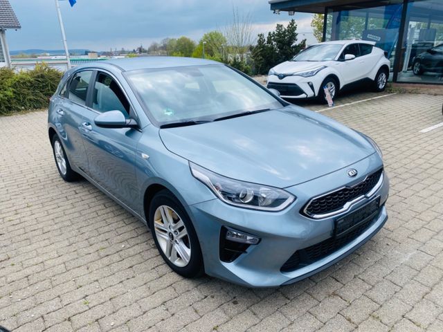 Kia cee'd / Ceed*1 Hand*Hybrid*Navi*Apple Car Play