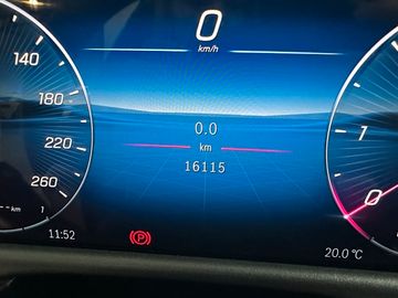 Mercedes E 220 - 12