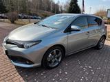 Toyota Auris Team D - Toyota Auris Team mit Benzin-Antrieb
