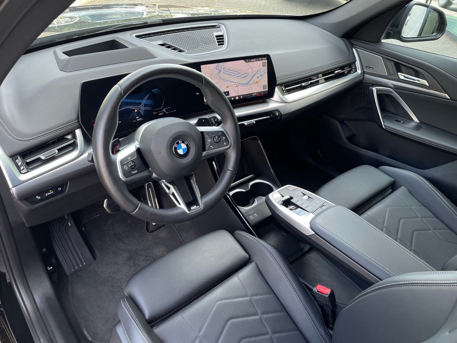 BMW X1 xDrive23i M Sport HUD H&K Aktivsitze 360° foto 4