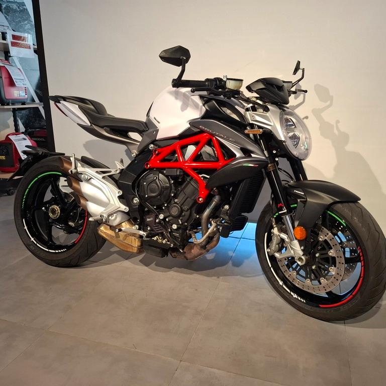 MV Agusta Brutale 800 TOP ZUSTAND