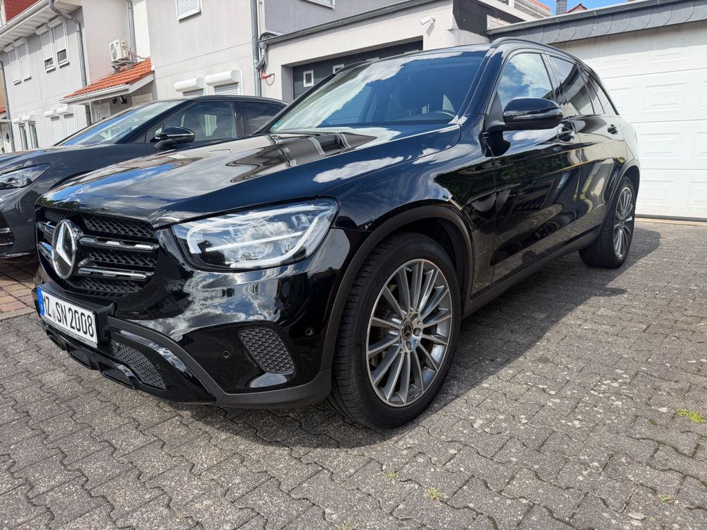 Image of Mercedes-Benz GLC 220