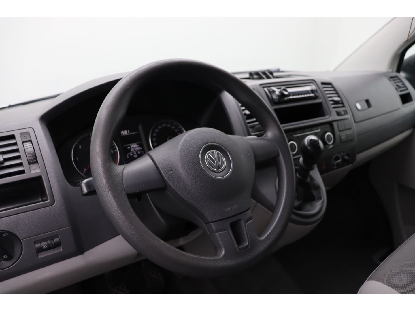 Fahrzeugabbildung Volkswagen T5 2.0 9-Sitzer