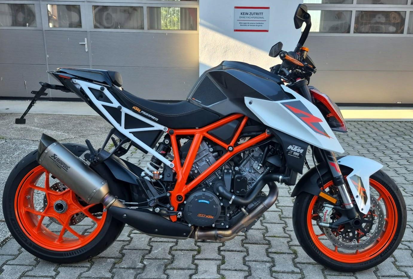 KTM 1290 Super Duke R, Akra, 2 Pakete, Service neu