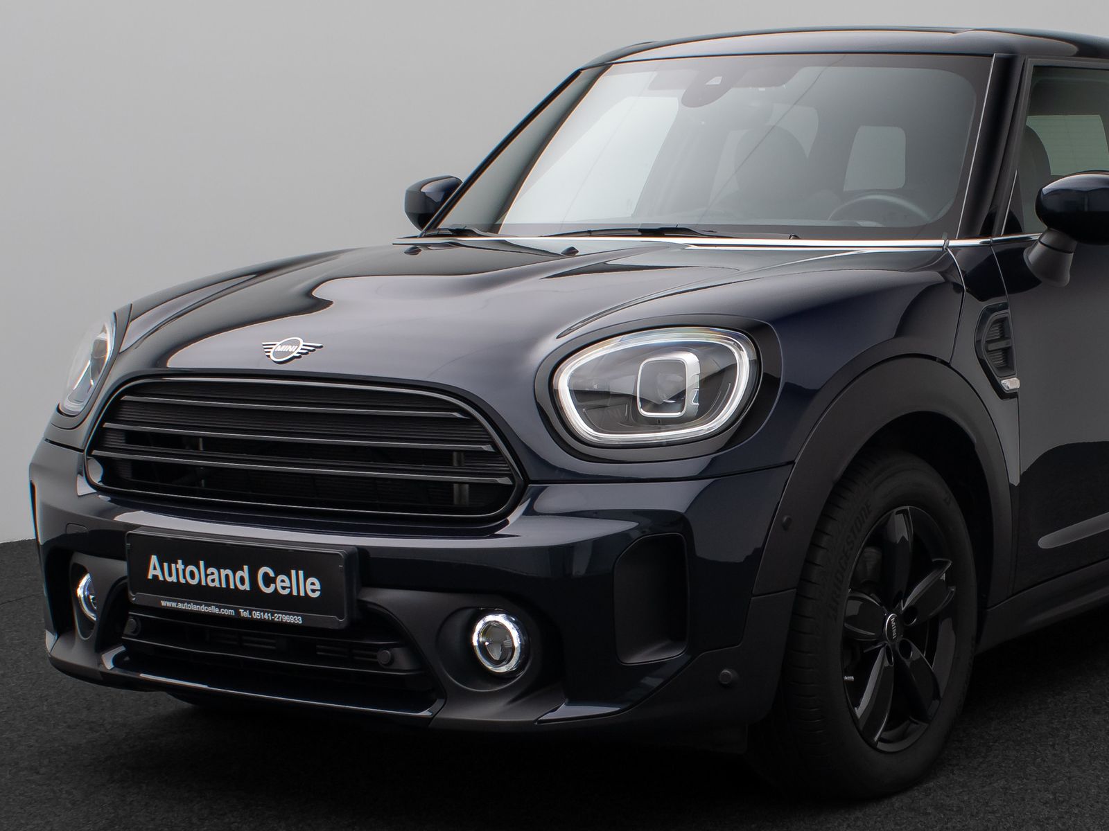 Fahrzeugabbildung MINI Cooper Countryman HUD Panorama Kamera Sportsitze