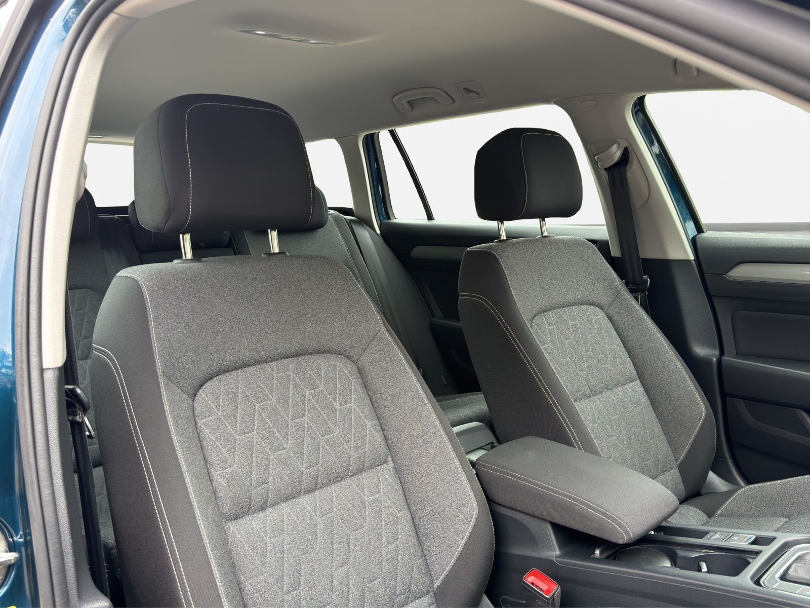 Volkswagen Passat Variant - Bild 10