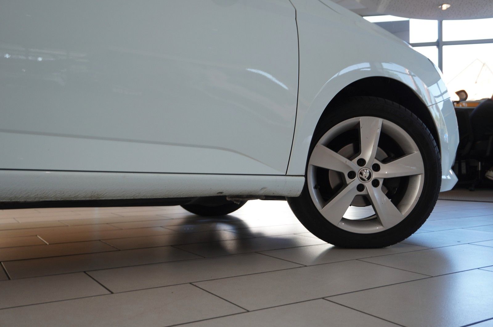 Fahrzeugabbildung SKODA Fabia 1.0 TSI COMBI COOL PLUS LED/SHZ/PDC/DAB+