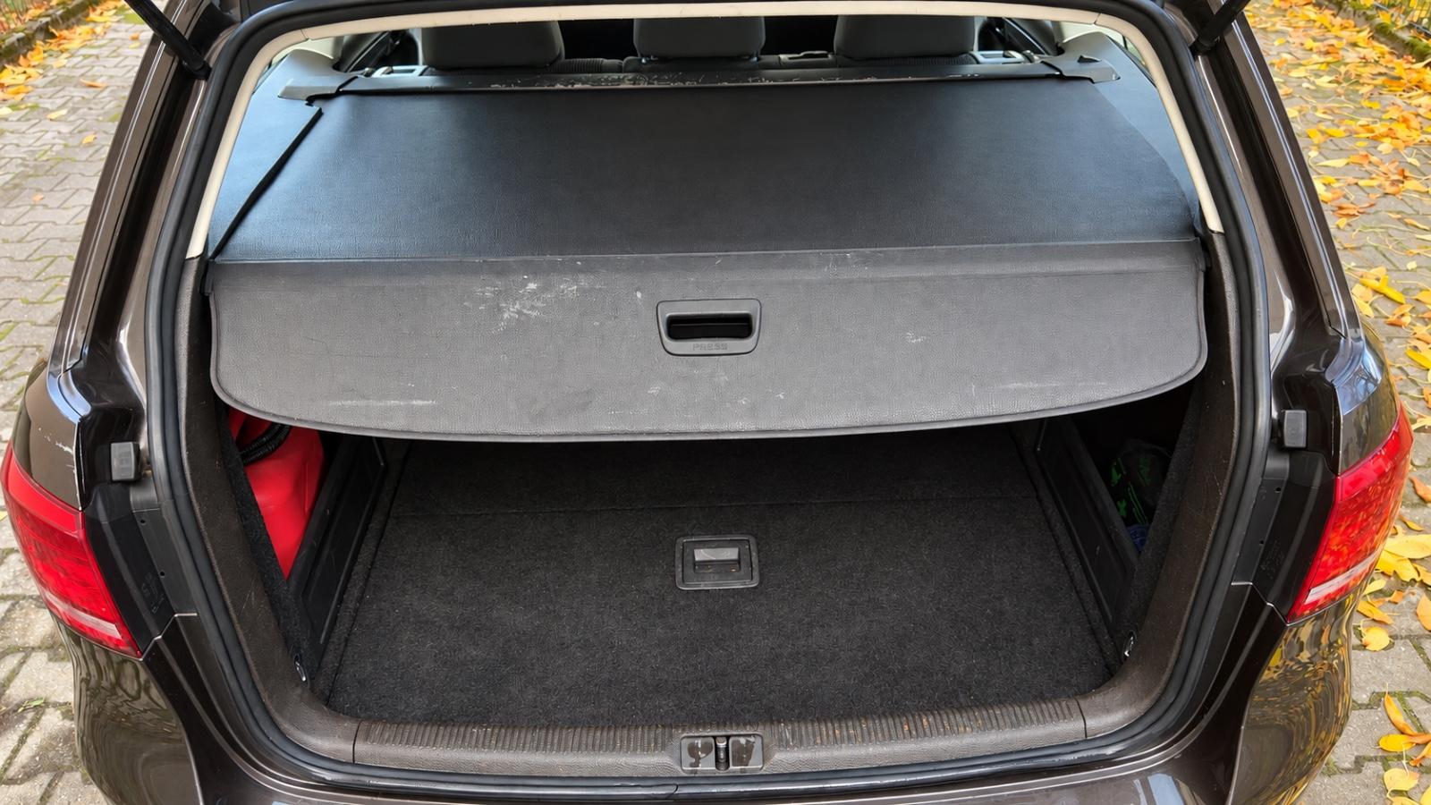 Volkswagen Passat 2013 — photo 37