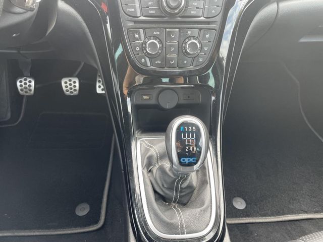 Opel ASTRA GTC OPC 2.0 6G SS