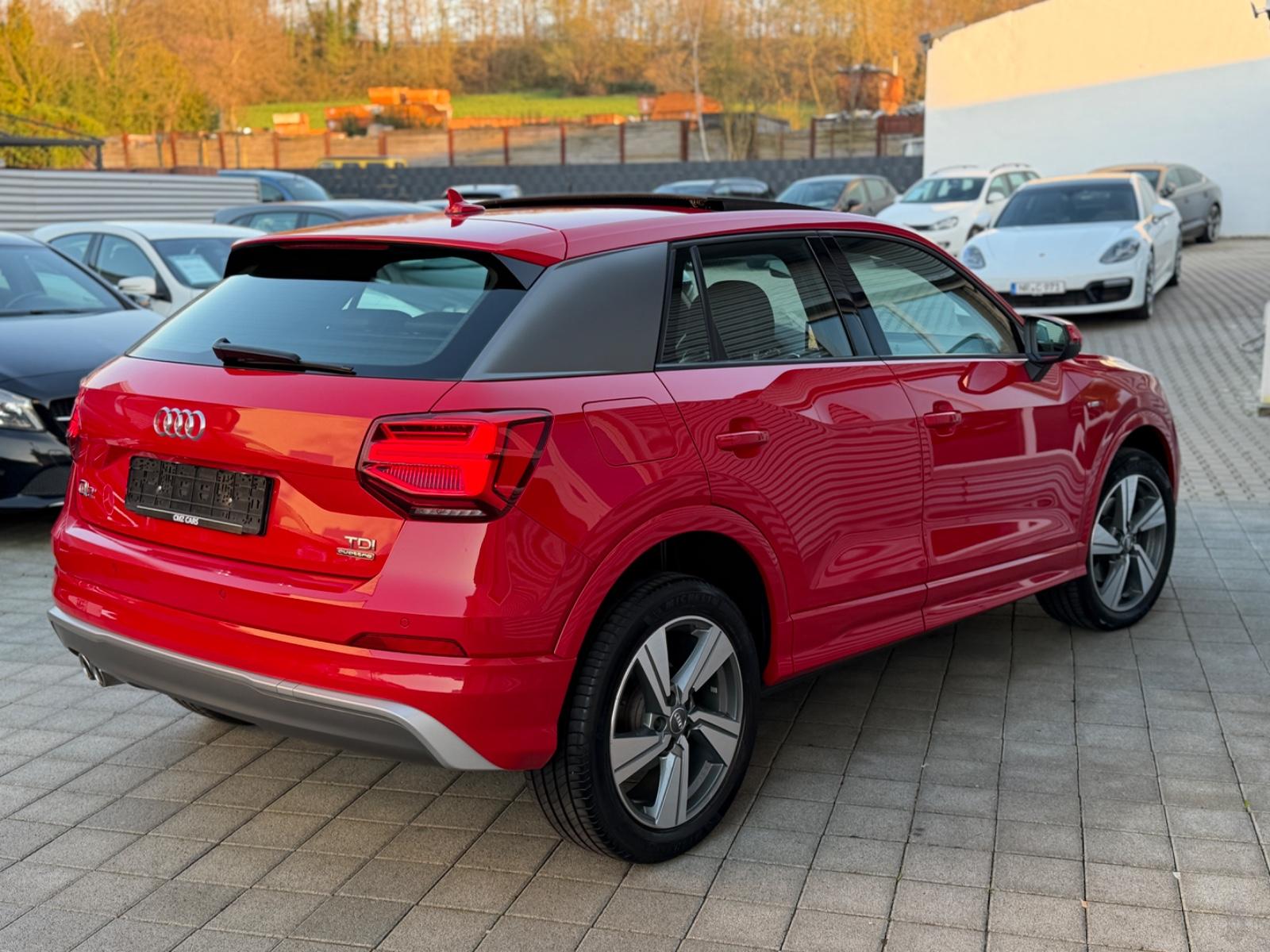 Audi Q2 quattro sport*S-Line Ext.*Pano*S-Heft*Autom.*