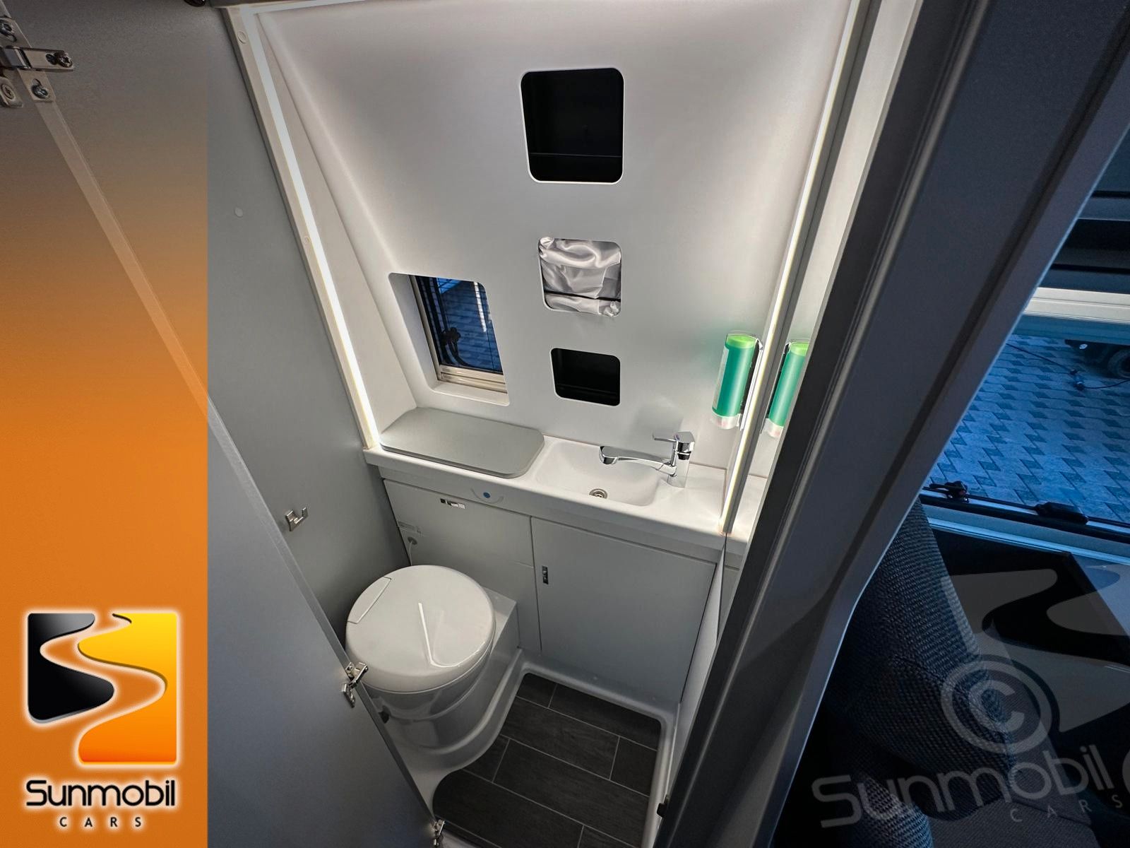 Fahrzeugabbildung Weinsberg CaraTour 600 MQ Automatik 150L Kühlschrank