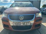 Volkswagen Touran CrossTouran TÜV NEU!!! - rote Volkswagen Touran