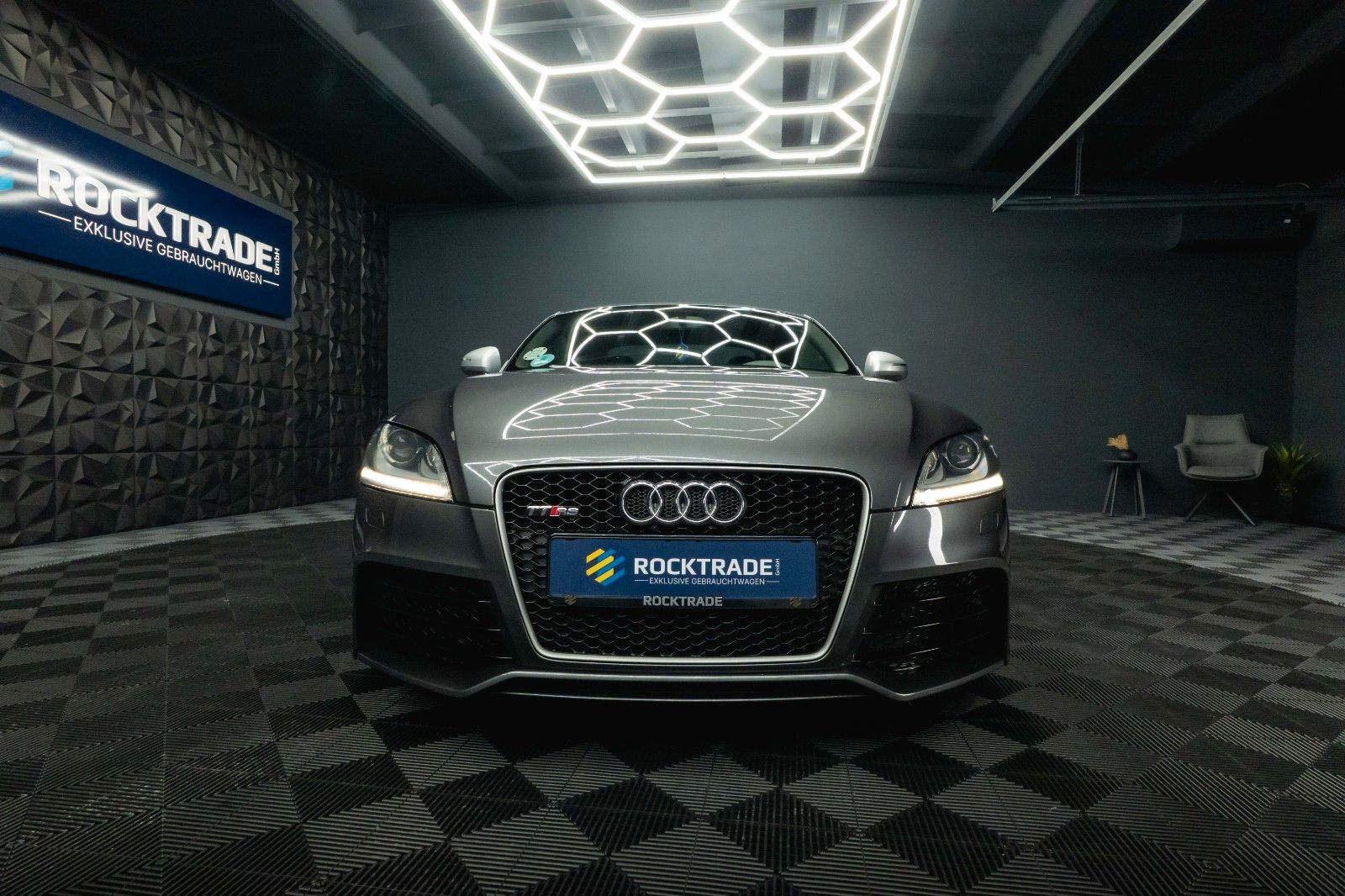 Fahrzeugabbildung Audi 2.5 TFSI TT RS Coupe quattro 6-Gang *Bi-Xenon*