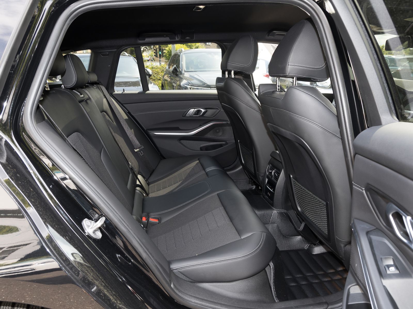 BMW 3 Touring 330e Sport Line SHADOW-LINE PRIVACY RE foto 7
