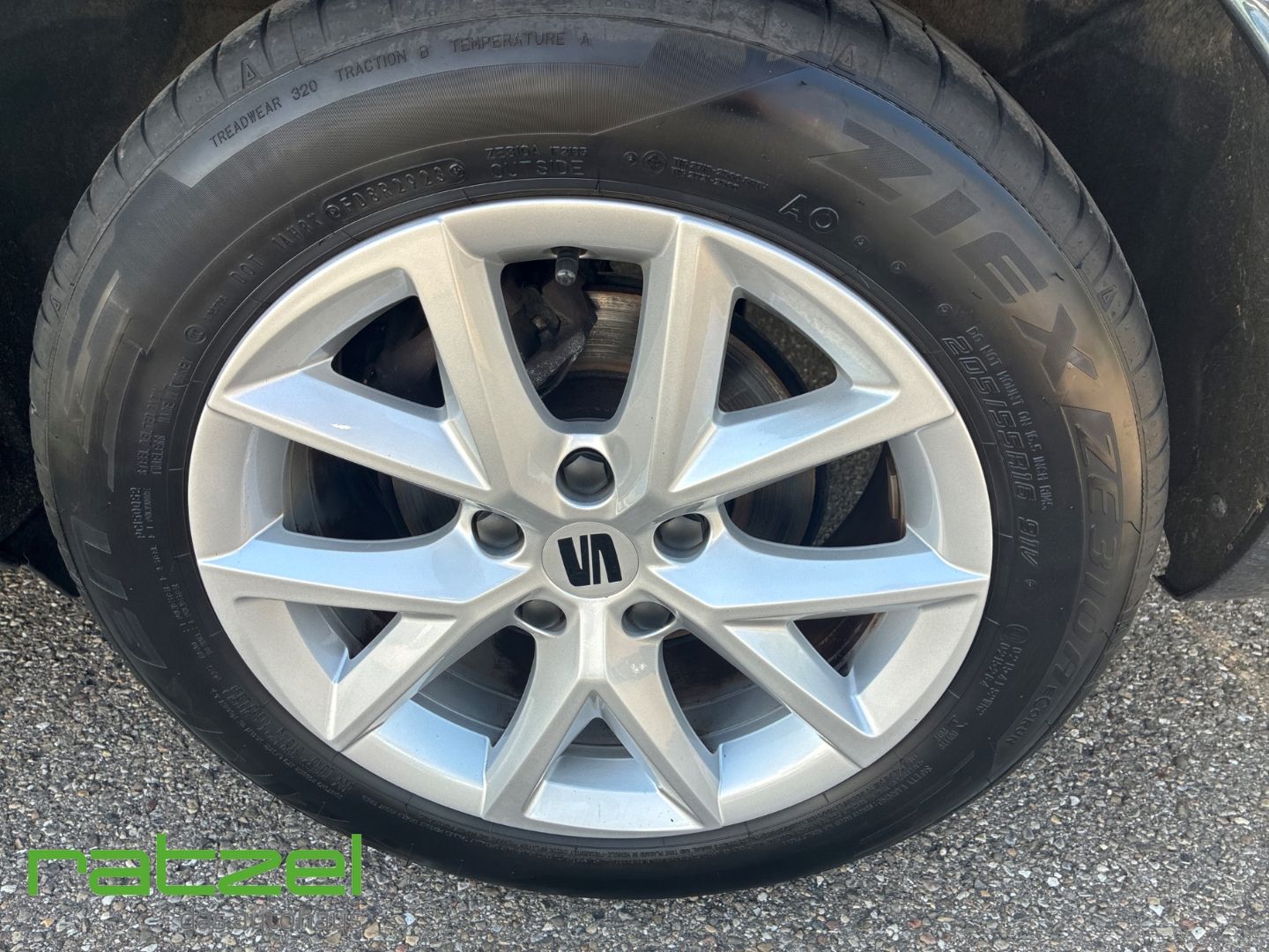 Fahrzeugabbildung SEAT Leon Sportstourer Style 1.0 eTSI 7-Gang Automati